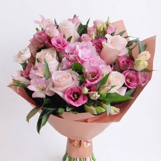 Buchet Hortensia & lisyrosa Pinkastro