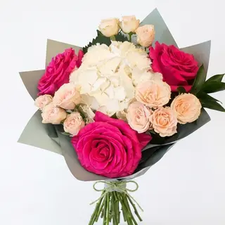 Buchet hortensie albă & rosa pink mondial