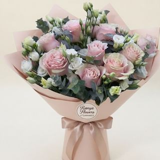 Buchet Pink live, lisyrosa