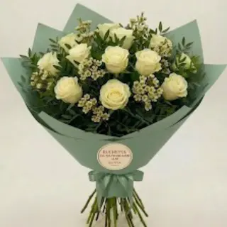 Buchet 11 trandafiri albi waxflovers