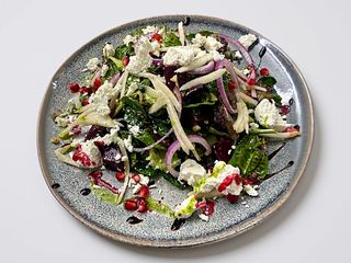 Salata cu branza de capra