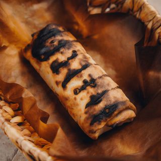 Pâine lavash cu suluguni