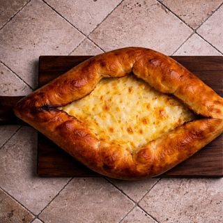 Adjaruli cu suluguni vegetal