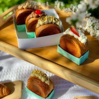 NEW YORK ROLLS FISTIC