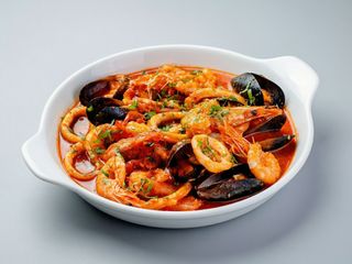 Tigaie picanta fructe de mare