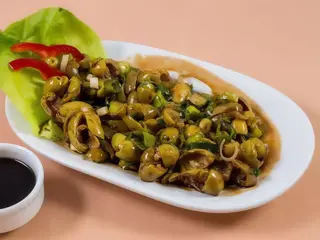 Salata Zeitoun Harra