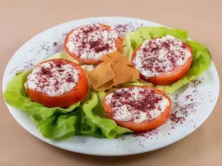 Rondele rosii cu sumak