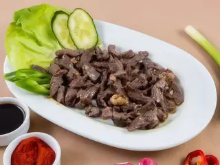 Pastrama de oaie la plita
