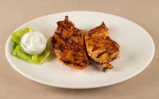 Piept de pui la gratar