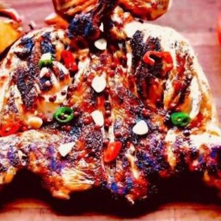 Pui intreg la gratar