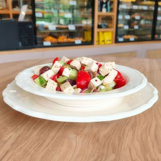 Salată grecească cu tofu (480g Vegan)