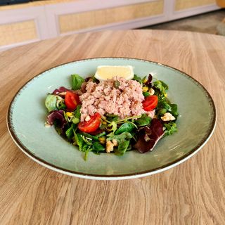 Salată cu ton (380 g)