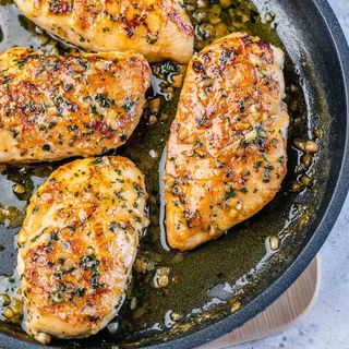 Piept de pui la capac