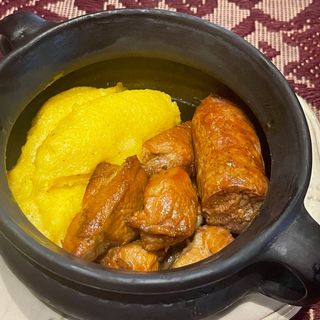 Carne la cazan cu mamaliga