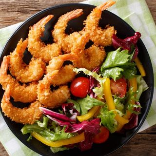 Salata cu creveți crocanti 450gr