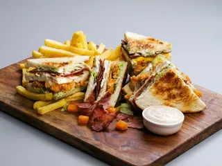 Crispy Bacon Club