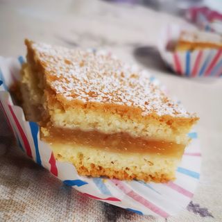 Prajitura cu mere (vegan) 150 gr