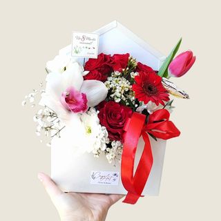 Plic alb cu flori asortate