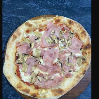 Pizza Proscutto Funghi 1+1