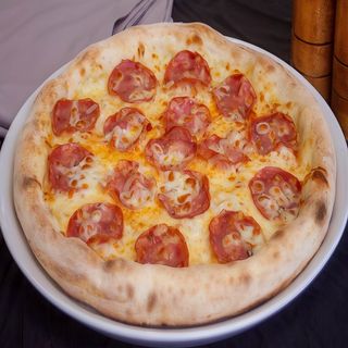 Pizza Salami Ø 32cm