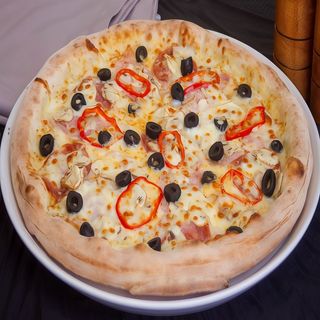 Pizza Capriciosa Ø 32cm