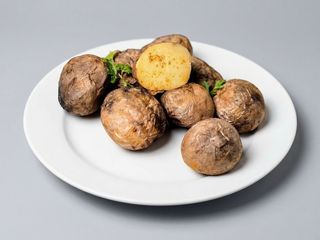 Cartofi copti in coaja