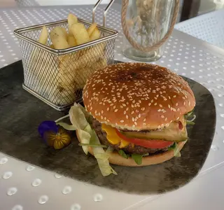 Burger B52