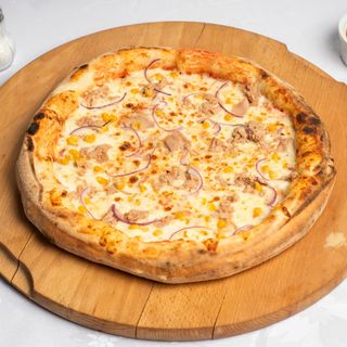 Pizza cu Ton medie 32cm