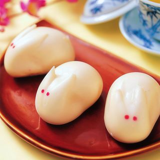 N3. Pâini de forme iepurași cu umplutură cremă vanilie (6 buc.) 玉兔包