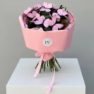 Buchet Elegant cu Fluturi