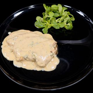 Pui cu Sos Gorgonzola 300 Gr.