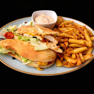 Sandwich Polo (Cu Cartofi Prajiti) 550 Gr.