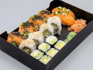 Fresh salmon box
