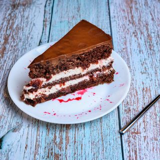 Tort de ciocolată și vișine