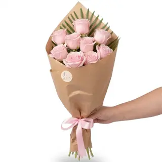 9 Trandafiri roz