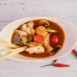 Supă Tom Yam cu legume