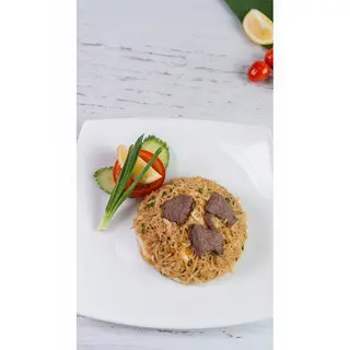 Orez prăjit cu vită
