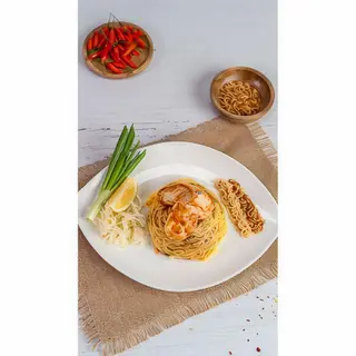 Noodles tradiționali cu pui