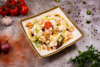 Insalata Caesar con gamberi/Salata Caesar cu creveti