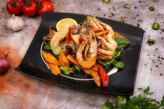 Vassoio di Misto Fritto (Pane)/Platou fructe de mare prajite (2-3 persoane)