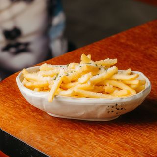 Cartofi pai cu usturoi, mizithra si patrunjel verde