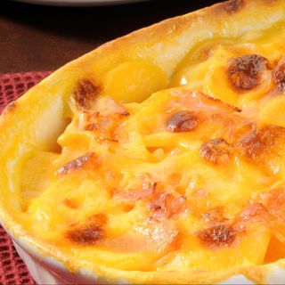 CARTOFI COPȚI CU BECHAMEL