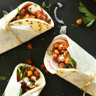 MENIU SHAWARMA SANDWITCH CU FRIGARUI DE PUI (320G)