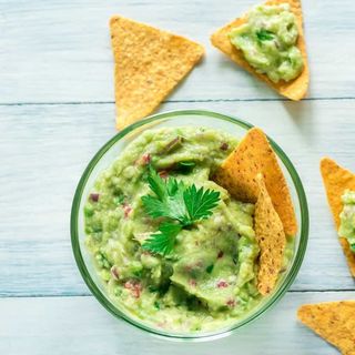 GUACAMOLE CU NACHOS (190G)