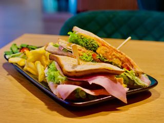 Sandwich club "Simplu"