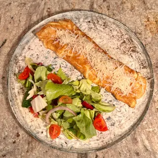 OMLETĂ cremoasă cu mozzarella și salată fresh mediteraneană