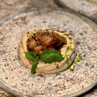 HUMMUS ARTIZANAL CAPONATA cu pâinea casei