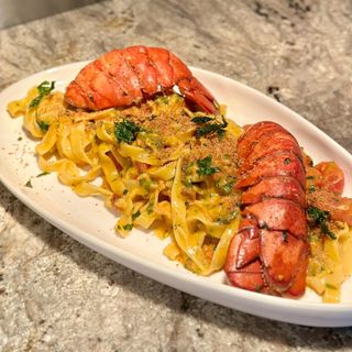 TAGLIATELLE STESO CU HOMAR (2 persoane)