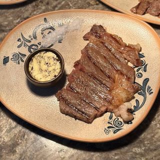 ANTRICOT WAGYU GATIT LA FOC DESCHIS