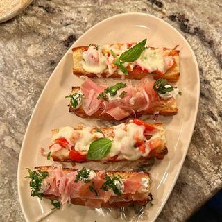 Bruschete Caprese & Prosciutto Truffle